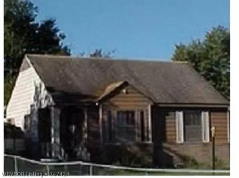 4012 Macarthur Dr, Fort Smith, AR 72901 photo 2