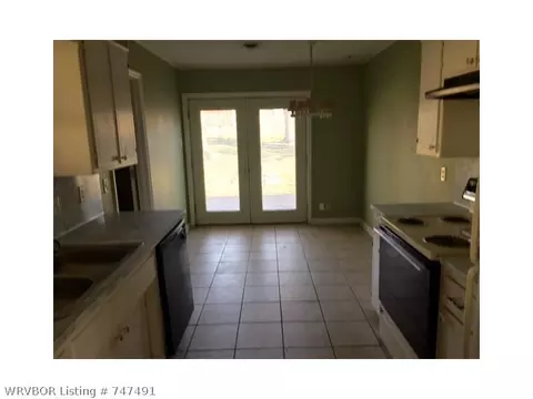 706 K St, Barling, AR 72923 photo 4
