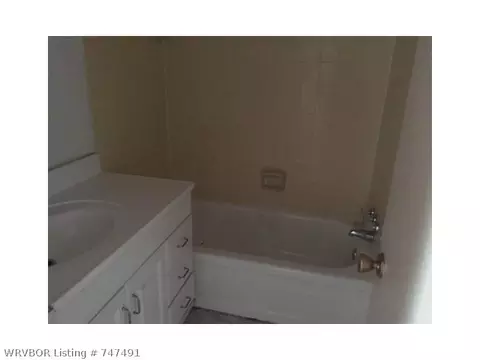 706 K St, Barling, AR 72923 photo 11