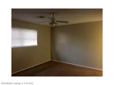 706 K St, Barling, AR 72923 photo 9