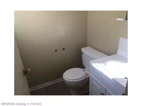 706 K St, Barling, AR 72923 photo 8