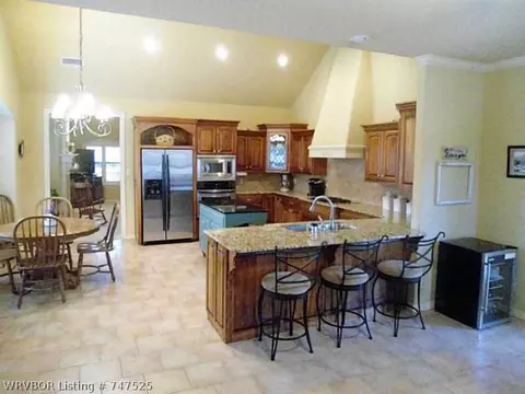 12833 Marble Dr, Fort Smith, AR 72916 photo 9
