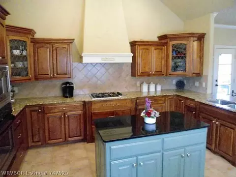 12833 Marble Dr, Fort Smith, AR 72916 photo 5