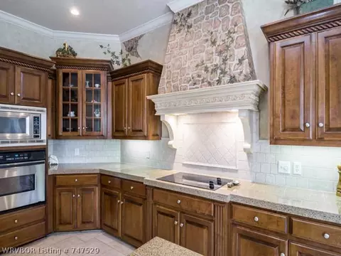 5908 Valley View Dr, Fort Smith, AR 72916 photo 8