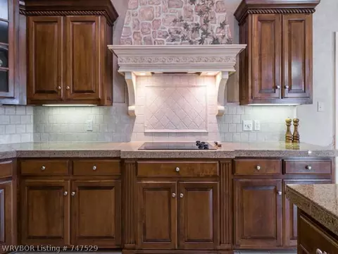 5908 Valley View Dr, Fort Smith, AR 72916 photo 9
