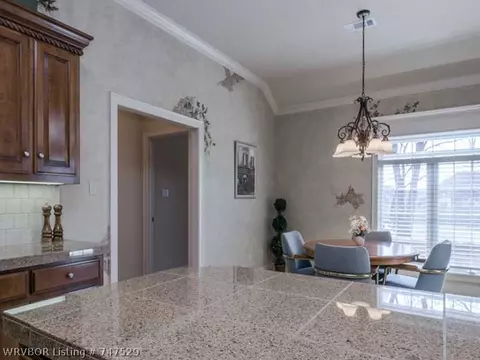 5908 Valley View Dr, Fort Smith, AR 72916 photo 10