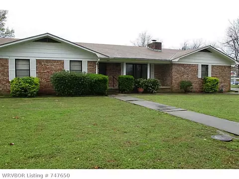 404 W Main St, Paris, AR 72855 photo 1