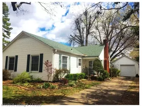 1703 Hendricks Blvd, Fort Smith, AR 72903 photo 1
