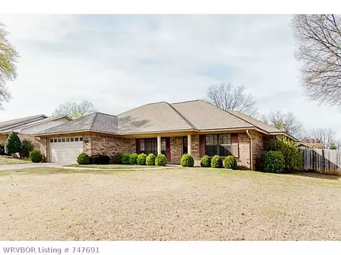 4819 S X St, Fort Smith, AR 72901 photo 1