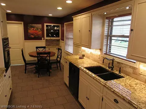 3220 S 35th St, Fort Smith, AR 72903 photo 9