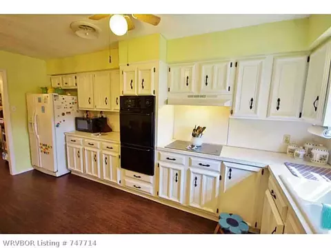 8723 S 30th Ter, Fort Smith, AR 72908 photo 12