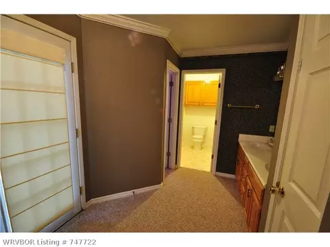 8813 Canterbury Cv, Fort Smith, AR 72903 photo 10