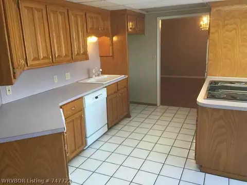8813 Canterbury Cv, Fort Smith, AR 72903 photo 7