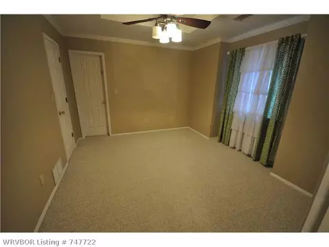 8813 Canterbury Cv, Fort Smith, AR 72903 photo 14