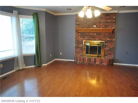 8813 Canterbury Cv, Fort Smith, AR 72903 photo 3