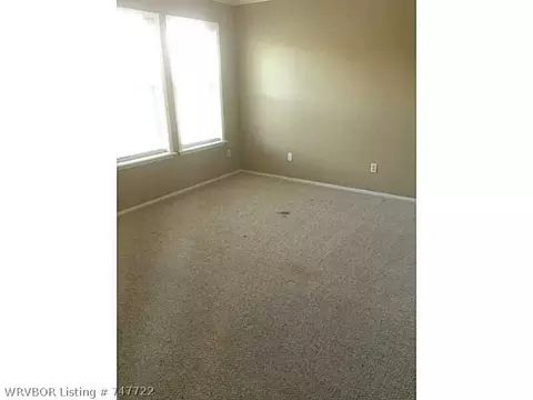 8813 Canterbury Cv, Fort Smith, AR 72903 photo 15