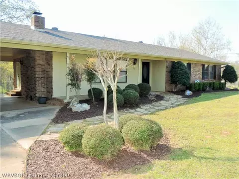 204 Smith St, Pocola, OK 74902 photo 2