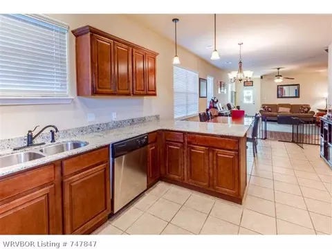 2917 Brighton Ct, Fort Smith, AR 72903 photo 4
