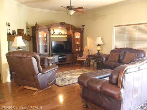 8226 Cisterna Way, Fort Smith, AR 72916 photo 2