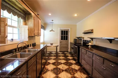 2401 S N St, Fort Smith, AR 72901 photo 25