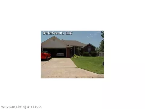 209 N 28th St, Ozark, AR 72949 photo 1