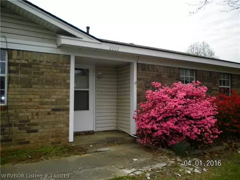 2202 Barbara Ln, Lavaca, AR 72941 photo 4