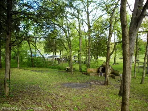 8518 Northshore Dr, Hackett, AR 72937 photo 4
