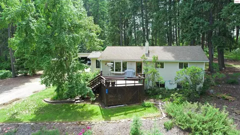 212 Winter Rd, Moyie Springs, ID 83845