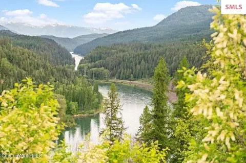 335 Settlers Ln, Moyie Springs, ID 83845