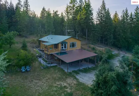 647 Old Hwy Two Loop, Moyie Springs, ID 83845