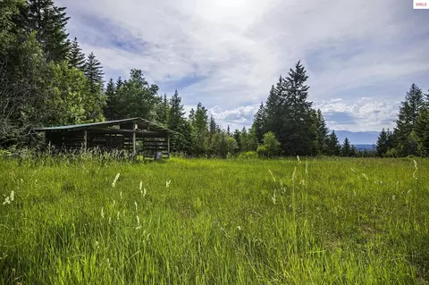 139 Two Tail Rd, Bonners Ferry, ID 83805