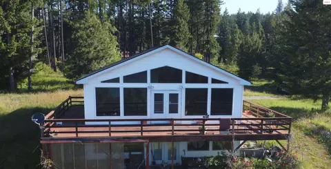 86 Tall Timber Ln, Moyie Springs, ID 83845