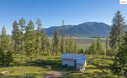 329 That Way, Bonners Ferry, ID 83805