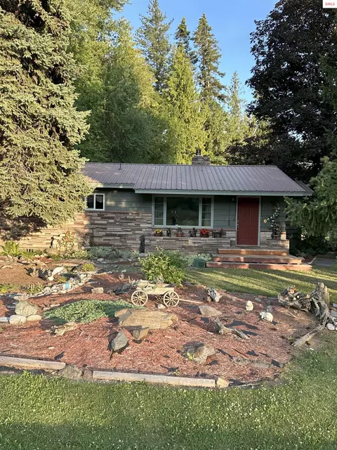 203 3rd St, Dover, ID 83825 photo 1