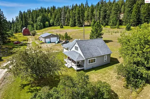 195 Key Ranch Rd, Sagle, ID 83860