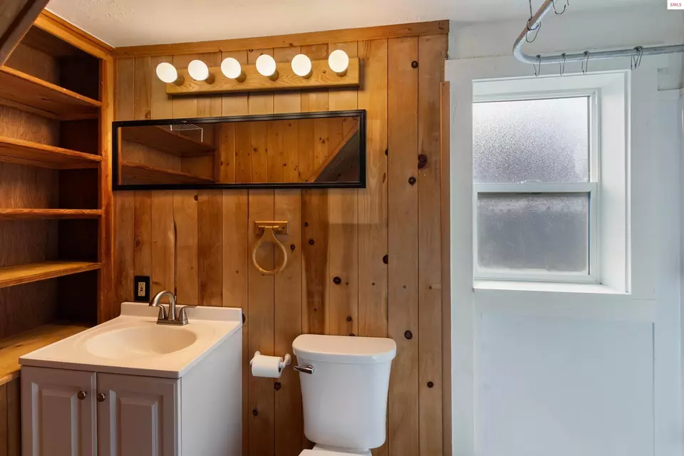 Bath - 220 N Main, Clark Fork, ID 83811 photo 1 of 2