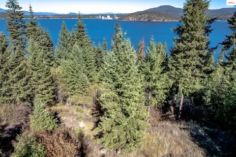 3676 S North Cape Rd, Coeur D'alene, ID 83814