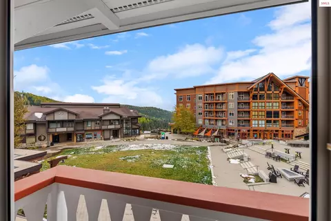 72 Great Escape Rd 409411, Sandpoint, ID 83864