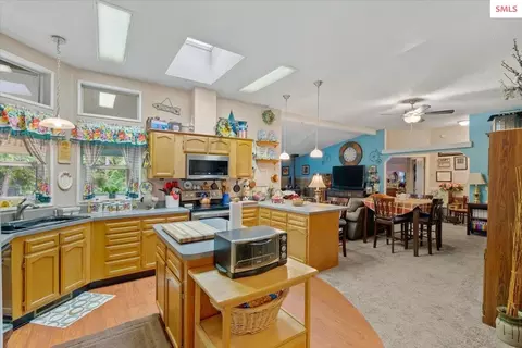 9864 Bottle Bay Rd, Sagle, ID 83860 photo 14