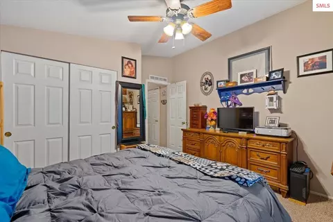 9864 Bottle Bay Rd, Sagle, ID 83860 photo 25