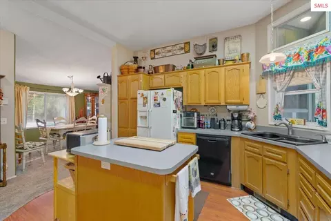 9864 Bottle Bay Rd, Sagle, ID 83860 photo 16