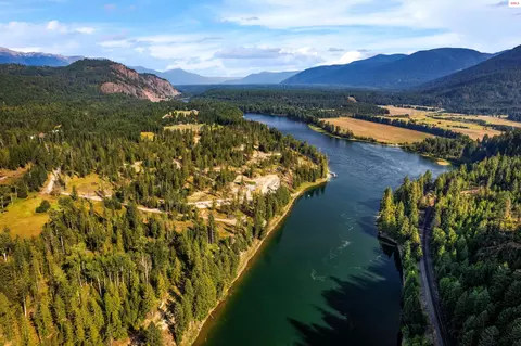 Nka Condor Dr, Clark Fork, ID 83811