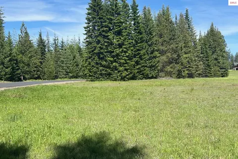 534 Saddleback Dr, Naples, ID 83847 photo 6