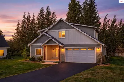 52 Peggys Ct, Dover, ID 83825
