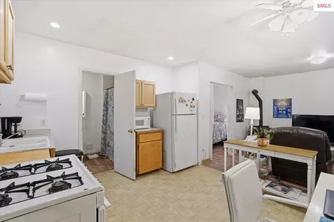 Kitchen - 215 Forest Ave, Sandpoint, ID 83864 photo 2 of 3
