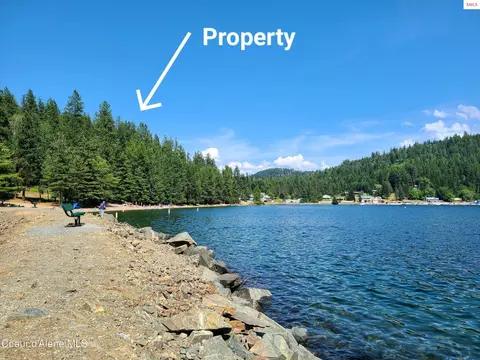 1 Green Bay Road, Sagle, ID 83860