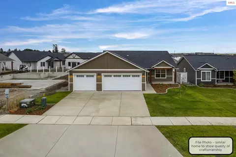 796 E Valley St S, Oldtown, ID 83822