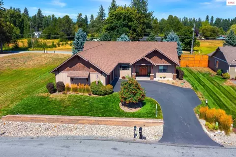 125 Crooked Ear Dr, Sandpoint, ID 83864