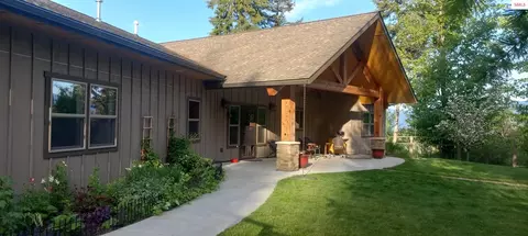 427 Wood Duck Ln, Bonners Ferry, ID 83805