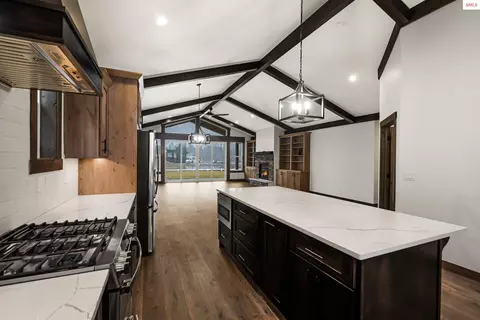 Kitchen - 105 Backtrack, Sandpoint, ID 83864 photo 2 of 3